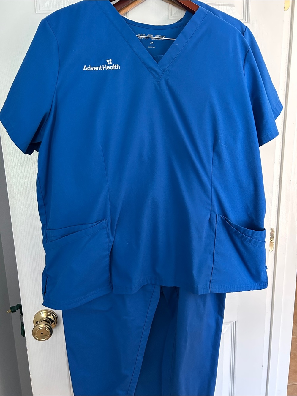 Advent health scrubs